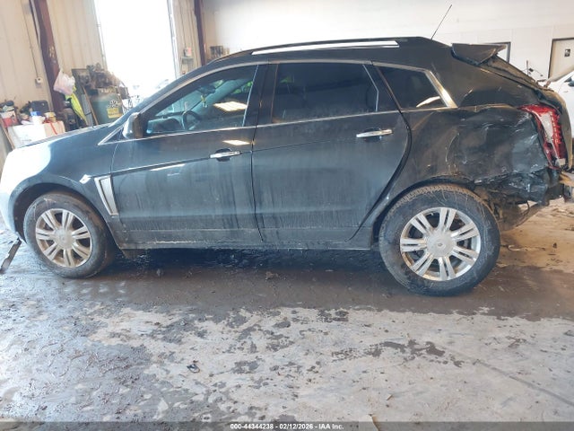 44344238 :رقم المزاد ، 3GYFNAE37FS551641 vin ، 2015 Cadillac Srx Standard مزاد بيع