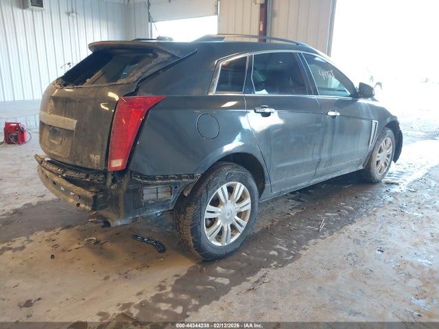 44344238 :رقم المزاد ، 3GYFNAE37FS551641 vin ، 2015 Cadillac Srx Standard مزاد بيع