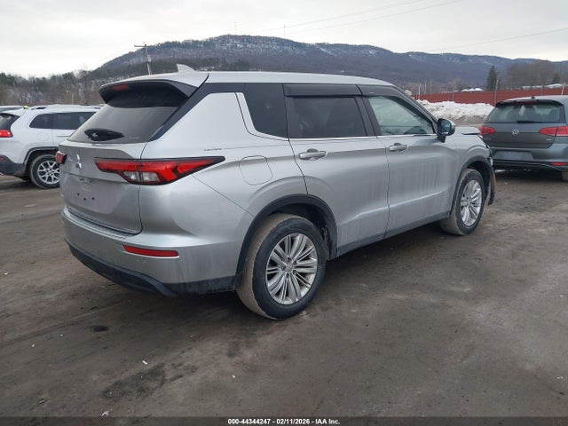 2022 MITSUBISHI OUTLANDER JA4J4TA89NZ018170 Photo 3