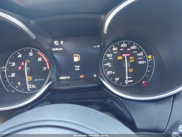 2023 ALFA ROMEO STELVIO ZASPAKBN5P7D50426 Photo 6