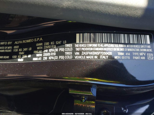 2023 ALFA ROMEO STELVIO ZASPAKBN5P7D50426 Photo 8