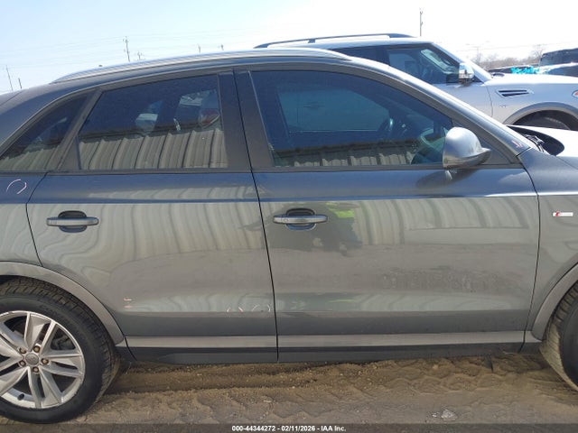44344272 :رقم المزاد ، WA1ECCFS6JR021370 vin ، 2018 Audi Q3 2.0t Premium/2.0t Sport Premium مزاد بيع