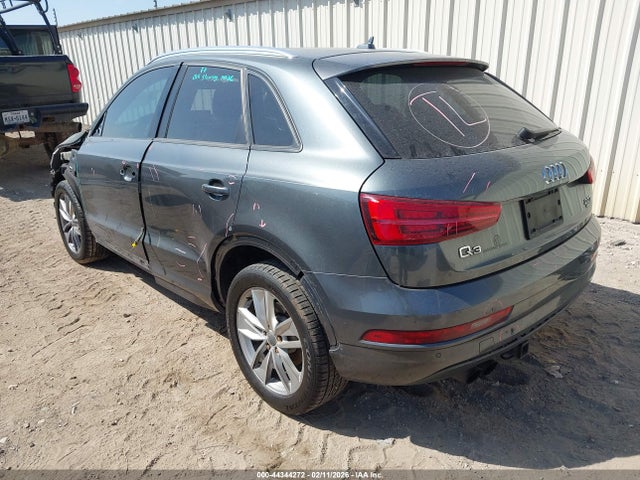 2018 AUDI Q3 WA1ECCFS6JR021370 Photo 2