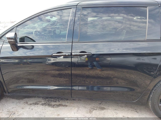 2019 Chrysler Pacifica Limited მანქანა იყიდება აუქციონზე, vin: 2C4RC1GG4KR681389, აუქციონის ნომერი: 44344333