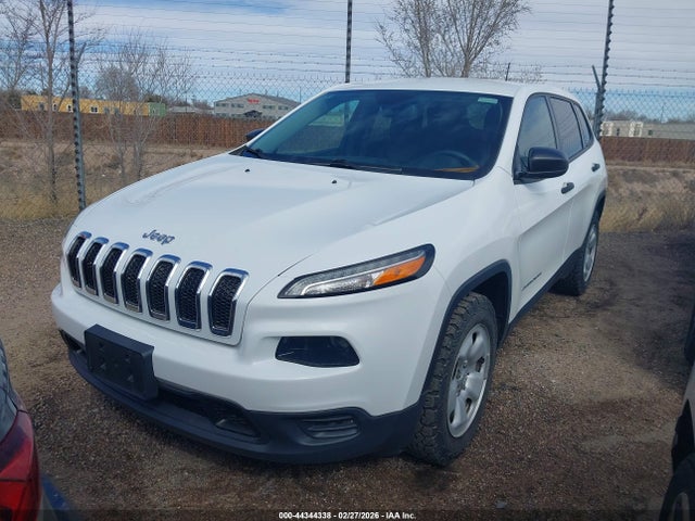 1C4PJMAB4GW313885 Jeep Cherokee Sport