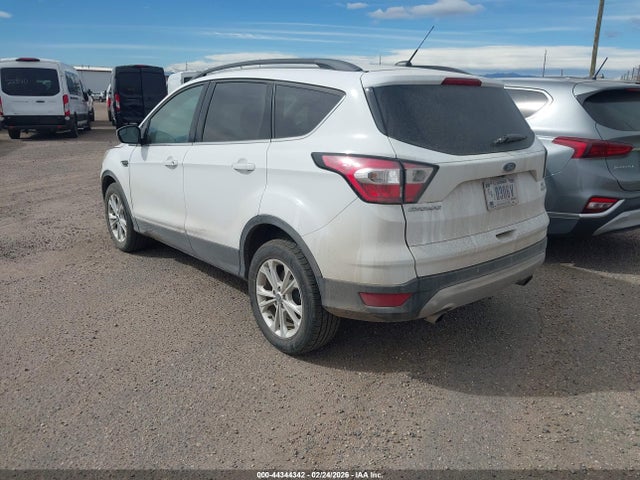 1FMCU9GD7JUD08853 Ford ESCAPE SE