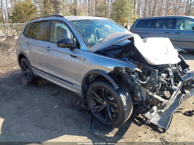 2023 VOLKSWAGEN TIGUAN 3VV8B7AX0PM070995