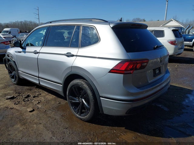 2023 VOLKSWAGEN TIGUAN 3VV8B7AX0PM070995 Photo 2