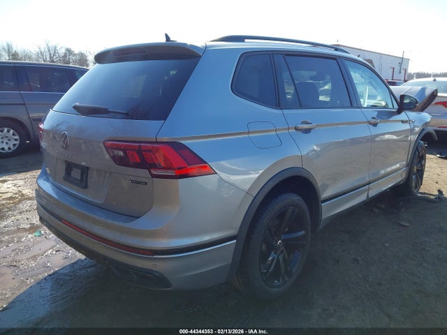 2023 VOLKSWAGEN TIGUAN 3VV8B7AX0PM070995 Photo 3