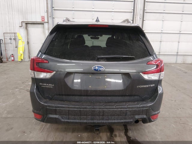 2020 Subaru Forester Premium მანქანა იყიდება აუქციონზე, vin: JF2SKAJC2LH499800, აუქციონის ნომერი: 44344371