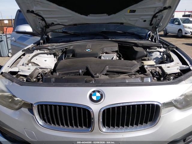 Aukcja sprzedaży 2017 Bmw 320i, vin: WBA8E1G57HNU14643, numer aukcji: 44344388