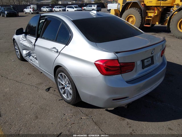 Aukcja sprzedaży 2017 Bmw 320i, vin: WBA8E1G57HNU14643, numer aukcji: 44344388