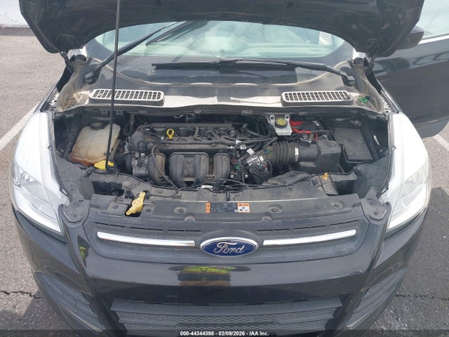 1FMCU0G79FUB75123 Ford ESCAPE SE
