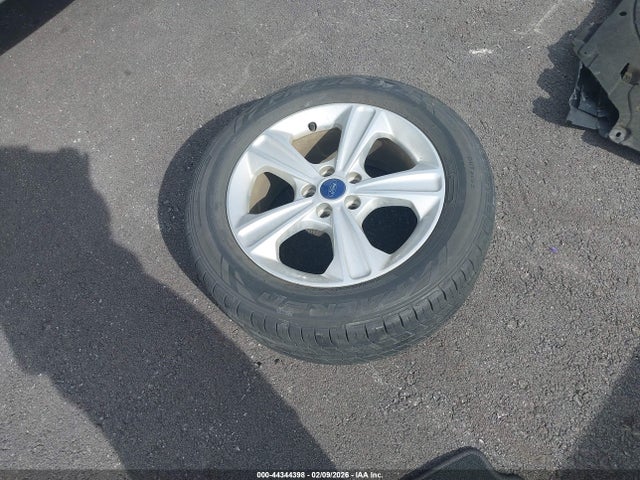1FMCU0G79FUB75123 Ford ESCAPE SE