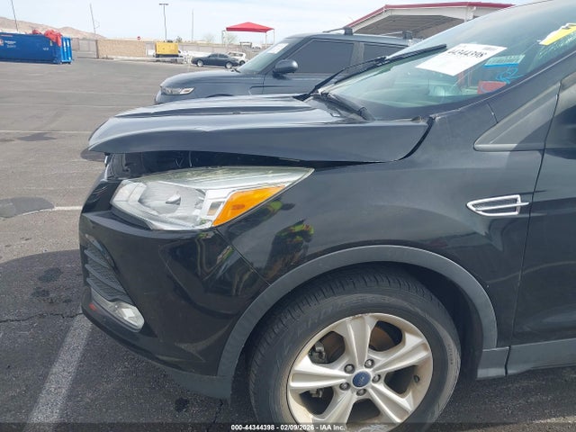1FMCU0G79FUB75123 Ford ESCAPE SE