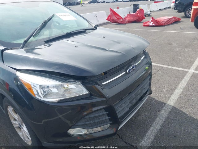 1FMCU0G79FUB75123 Ford ESCAPE SE