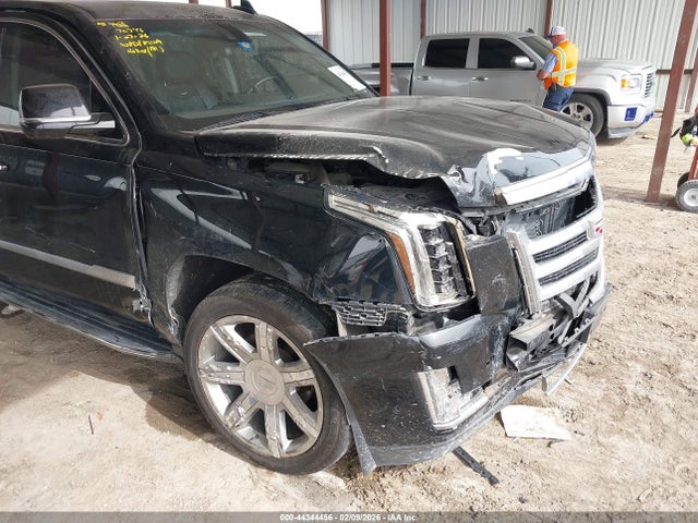 44344456 :رقم المزاد ، 1GYS3HKJXLR151300 vin ، 2020 Cadillac Escalade Esv 2wd Luxury مزاد بيع