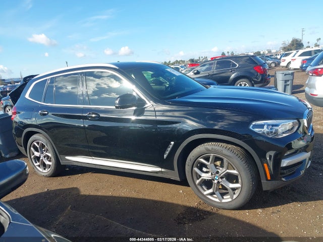 5UXTY5C0XM9F86143 BMW X3 Xdrive30i