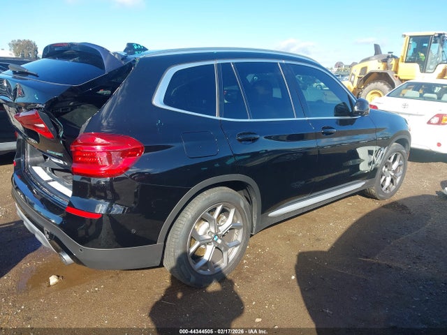 5UXTY5C0XM9F86143 BMW X3 Xdrive30i
