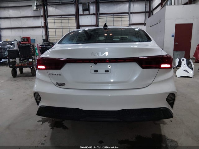 KIA Forte Lxs 2023 3KPF24AD2PE579409 Image 17