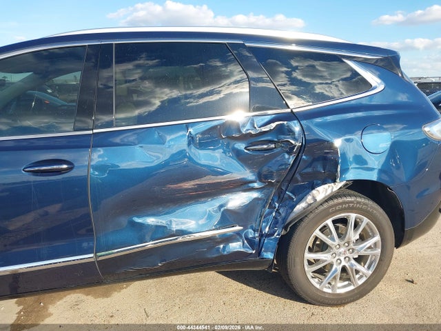 Продажа на аукционе авто 2023 Buick Enclave Premium Awd, vin: 5GAEVBKW4PJ260329, номер лота: 44344541