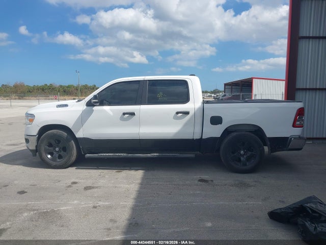 2022 Ram 1500 Big Horn  4x2 5'7 Box მანქანა იყიდება აუქციონზე, vin: 1C6RREFG9NN326153, აუქციონის ნომერი: 44344551