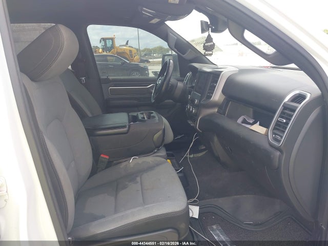 2022 Ram 1500 Big Horn  4x2 5'7 Box მანქანა იყიდება აუქციონზე, vin: 1C6RREFG9NN326153, აუქციონის ნომერი: 44344551