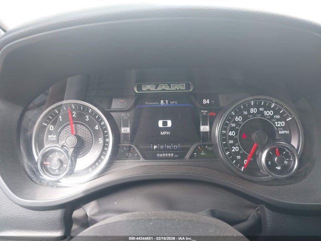 2022 Ram 1500 Big Horn  4x2 5'7 Box მანქანა იყიდება აუქციონზე, vin: 1C6RREFG9NN326153, აუქციონის ნომერი: 44344551