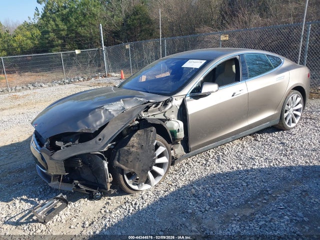2015 TESLA MODEL S 5YJSA1V27FF099075 Photo 1