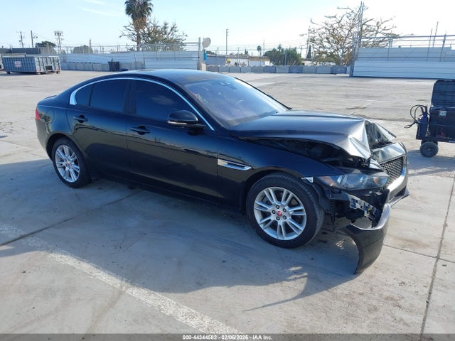 2017 JAGUAR XE SAJAD4BG9HA956014 Photo 0