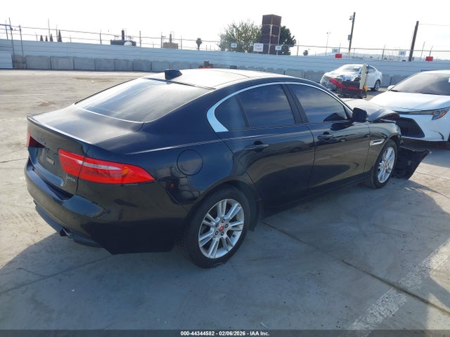 2017 JAGUAR XE SAJAD4BG9HA956014 Photo 3