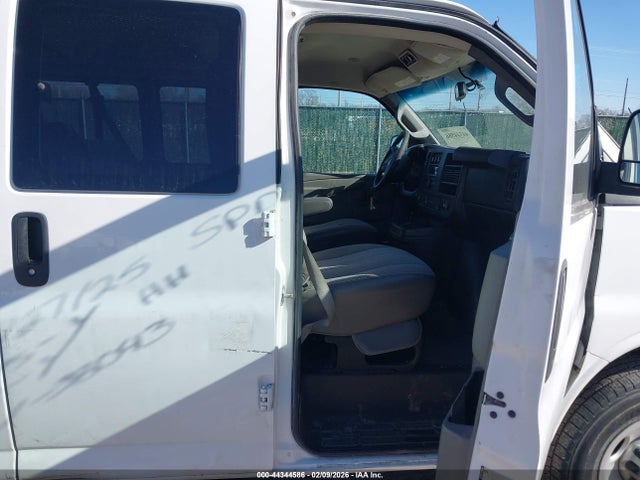 1GAZGPFG4G1238043 Chevrolet Express 3500 Lt