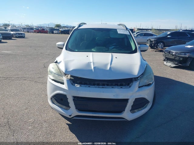 1FMCU0GX5EUA39120 Ford ESCAPE SE
