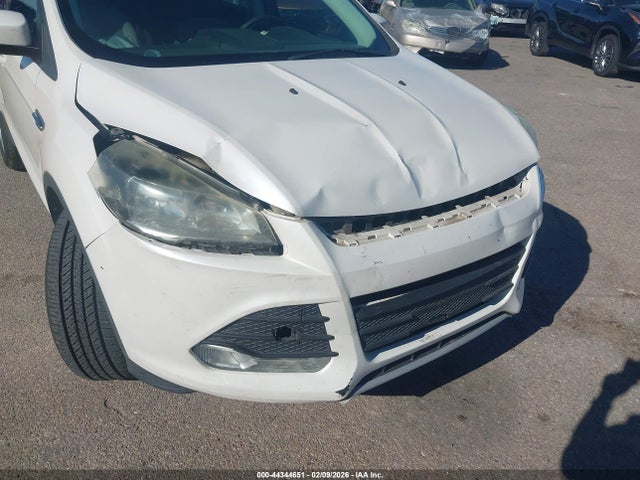 1FMCU0GX5EUA39120 Ford ESCAPE SE