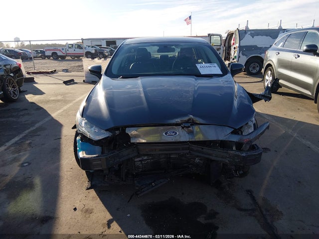 44344670 :رقم المزاد ، 3FA6P0HD3JR222889 vin ، 2018 Ford Fusion Se مزاد بيع
