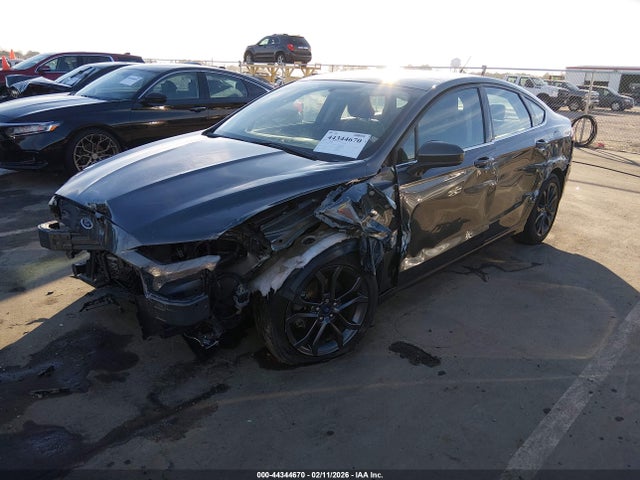 44344670 :رقم المزاد ، 3FA6P0HD3JR222889 vin ، 2018 Ford Fusion Se مزاد بيع