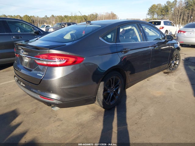 44344670 :رقم المزاد ، 3FA6P0HD3JR222889 vin ، 2018 Ford Fusion Se مزاد بيع