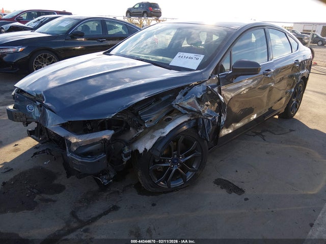 44344670 :رقم المزاد ، 3FA6P0HD3JR222889 vin ، 2018 Ford Fusion Se مزاد بيع