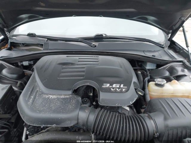 44344694 :رقم المزاد ، 2C3CCARG4KH548953 vin ، 2019 Chrysler 300 Touring L Awd مزاد بيع