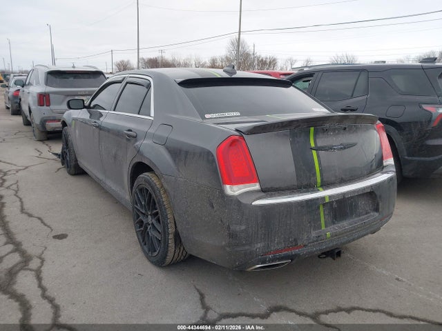44344694 :رقم المزاد ، 2C3CCARG4KH548953 vin ، 2019 Chrysler 300 Touring L Awd مزاد بيع