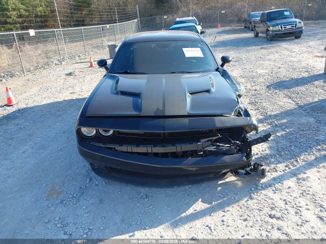 44344730 :رقم المزاد ، 2C3CDZBT9JH333604 vin ، 2018 Dodge Challenger R/t مزاد بيع