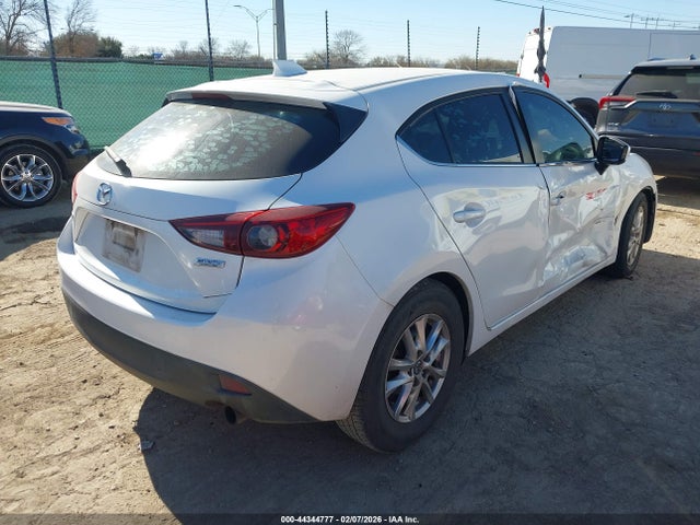 3MZBM1L78FM131546 Mazda Mazda3 I Touring
