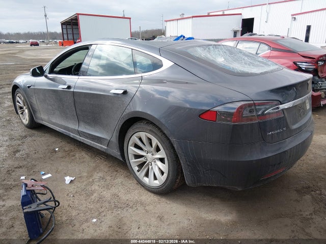 2018 TESLA MODEL S 5YJSA1E27JF273977 Photo 2