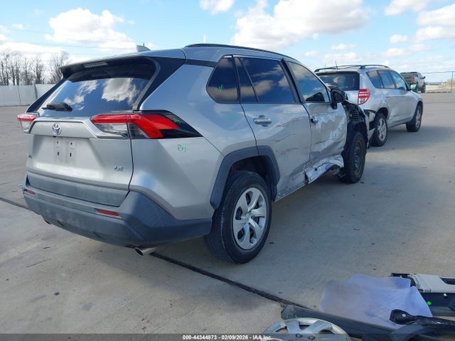 Toyota RAV4 LE 2020 2T3H1RFV6LW076202 Image 4
