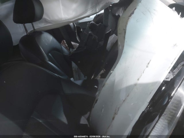 5XXGT4L3XKG318082 KIA Optima S