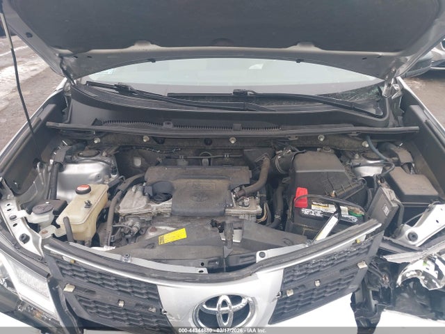 JTMBFREV3EJ009955 Toyota RAV4 LE