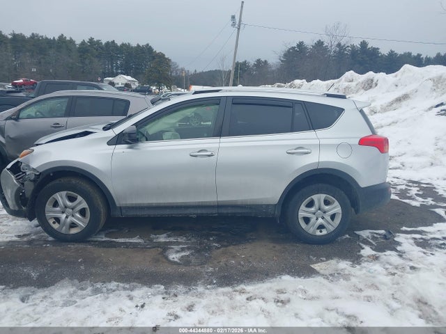 JTMBFREV3EJ009955 Toyota RAV4 LE