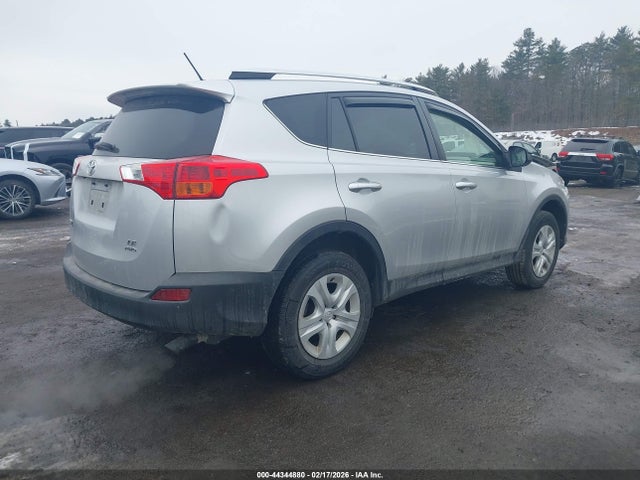 JTMBFREV3EJ009955 Toyota RAV4 LE