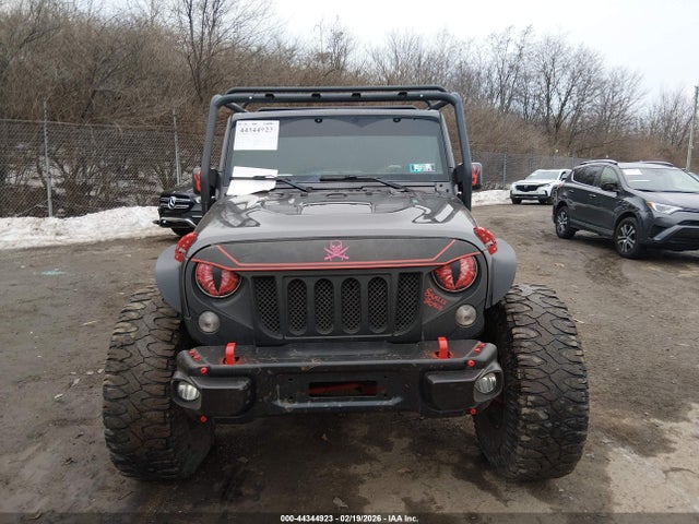 1C4BJWEG1HL558805 Jeep Wrangler Unlimited 75th Anniversary Edition 4x4