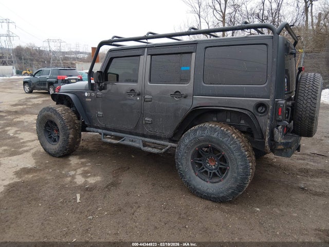 1C4BJWEG1HL558805 Jeep Wrangler Unlimited 75th Anniversary Edition 4x4
